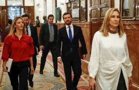 ep el lider del pp pablo casado junto a la portavoz del grupo popular cayetana alvarez de toledo y