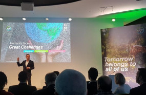 ep el presidente de crop science division de bayer liam condon presenta en monheim alemania el