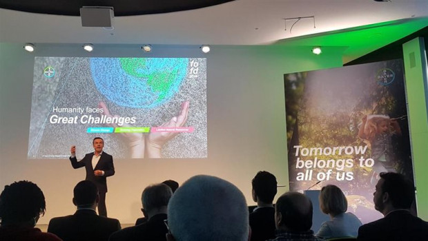 ep el presidente de crop science division de bayer liam condon presenta en monheim alemania el