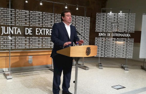 ep el presidente de la junta guillermo fernandez vara en rueda de prensa para referirse a la