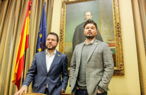 ep gabriel rufian portavoz de erc en el congreso acompanado por el vicepresidente del gobierno