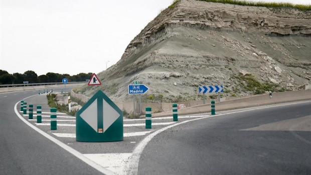 ep imagen de la senalizacion que indica la a-4 en direccion andalucia durante el pasado jueves santo
