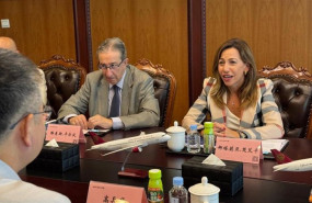ep la alcaldesa de zaragoza natalia chueca se reune con el grupo empresarial chino juneyao