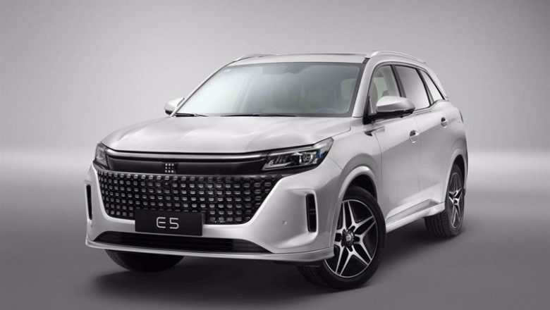 Economía/Motor.- Dongfeng lanza un nuevo SUV híbrido enchufable, el DSFK E5 que llegará a finales de 2024 | DSFK ep motor dongfeng lanza un nuevo suv hibrido enchufable el dsfk e5 que llegara a finales de 2024