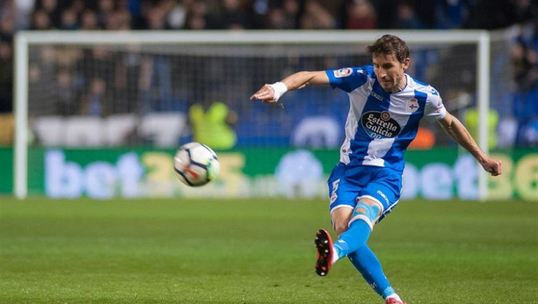Pedro Mosquera of Deportivo in action during Santander League (La Liga) match played in Riazor Abanca Stadium between Deportivo and Malaga CF in La Coruna, Spain, at Apr 6th 2018. Photo: Daniel Otero/ AFP7 | AFP7 - Archivo ep pedro mosquera of deportivo in action during santander league la liga match played in riazor abanca stadium between deportivo and malaga cf incoruna spain at apr 6th 2018 photo daniel otero afp7