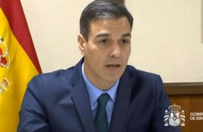 ep pedro sanchez felicitanavidadlas tropasexterior