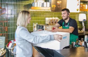 ep starbucks colaborahope foodwesaveeataprovecharexcedenteali