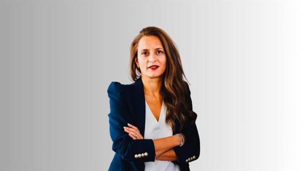 ep transavia nombra a hela jaziri nueva directora de ventas y digital para reforzar la relacion con