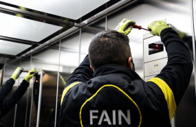 ep un operario de ascensor del grupo fain