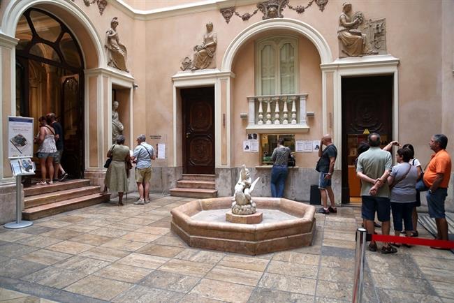 Visitantes en el Museo Nacional de Cerámica | MUSEO NACIONAL CERÁMICA ep visitantesmuseo nacionalceramica