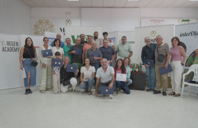 grupo de agricultores participantes en el programa vivaoliva y que han recibido las becas por parte de la fundacin pepsico grupo de agricultores participantes en el programa vivaoliva y que han recibido las becas por parte de la fundacin pepsico