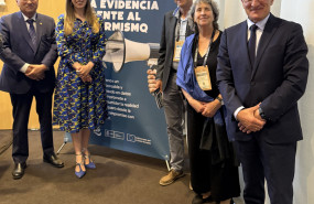 los ponentes con el presidente y el director gerente de anacef 20250513145455 los ponentes con el presidente y el director gerente de anacef 20250513145455