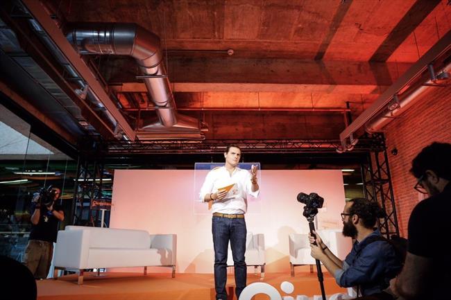 ep albert rivera presentaproyectoregulacionla gestacion subrogada