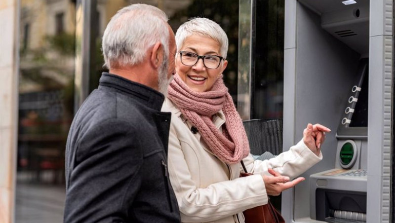 ep archivo casi la mitad de los mayores insatisfechos con la atencion que reciben de los bancos ep archivo casi la mitad de los mayores insatisfechos con la atencion que reciben de los bancos
