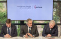 ep archivo   el ceo de acciona jose manuel entrecanales c durante una rueda de prensa tras la junta