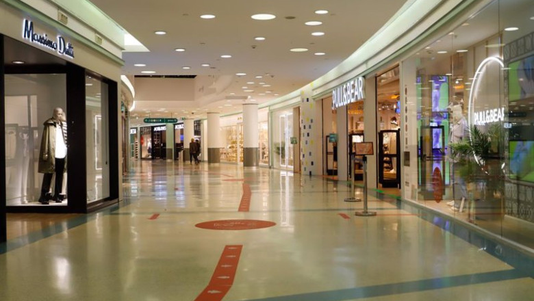 ep archivo   un centro comercial vacio en vigo galicia espana a 17 de febrero de 2021
