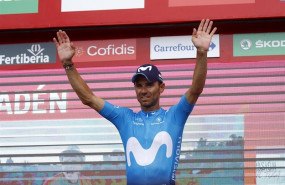 ep el ciclista espanol alejandro valverde movistar team en el podio tras ganar la octava etapa de la