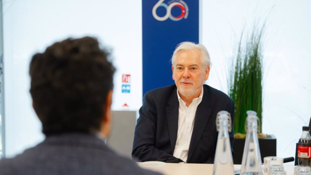 ep el consejero delegado ceo de philip morris international pmi jacek olczak durante una entrevista ep el consejero delegado ceo de philip morris international pmi jacek olczak durante una entrevista