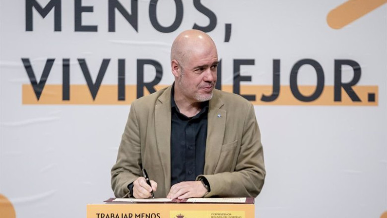 ep el secretario general de ccoo unai sordo firma el acuerdo para la reduccion de la jornada laboral ep el secretario general de ccoo unai sordo firma el acuerdo para la reduccion de la jornada laboral