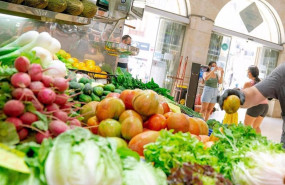 ep fruta y verdura en un mercado