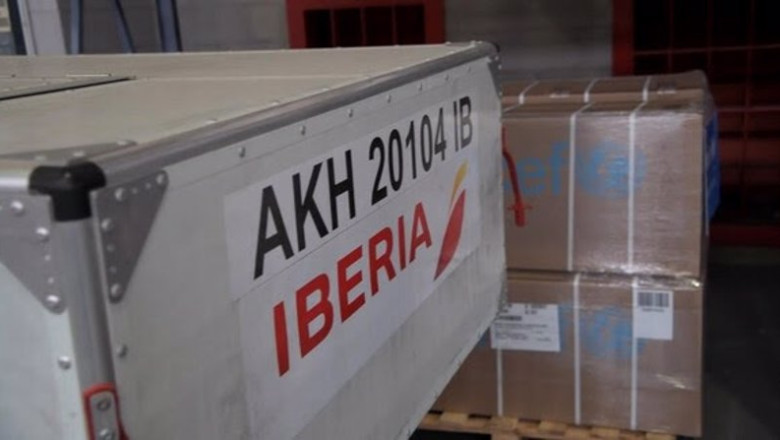 ep iberia envia seis toneladas de suministros a unicef ep iberia envia seis toneladas de suministros a unicef