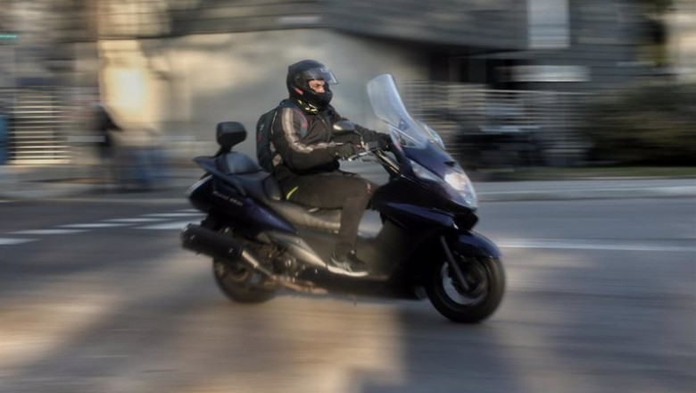 ep imagen de un motorista ep imagen de un motorista
