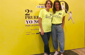ep la fundadora de el club de malasmadres laura baena junto a la bailarina maria fernandez en la