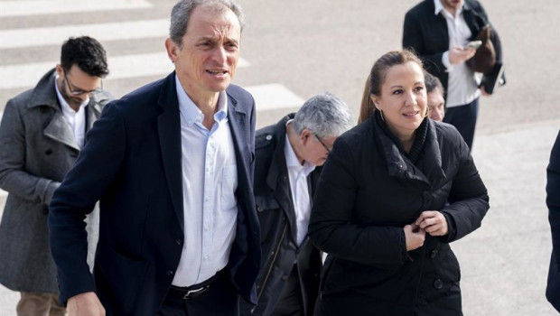 ep la presidenta del cabildo de tenerife rosa davila mamely y el presidente de hispasat pedro duque