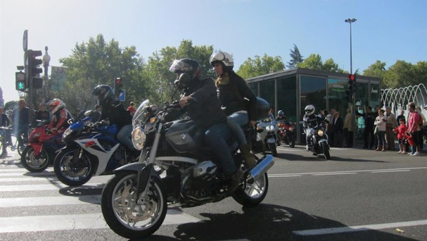 ep motocicletas circulan por las calles de valladolid