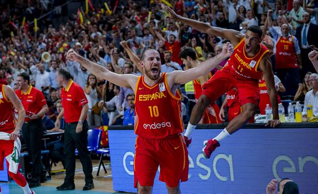 Quino Colom selección española baloncesto España | FEB ep quino colom seleccion espanola baloncesto espana