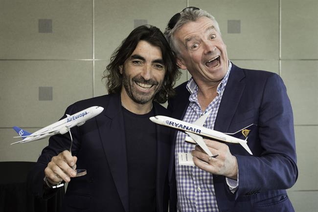 Ryanair se alía con Air Europa. | CÉSAR LUCAS ABREU ep ryanairaliaair europa