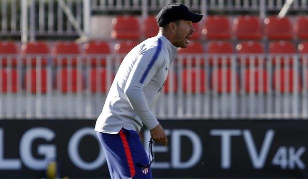 Simeone entrenando en el Atlético | ATLÉTICO MADRID ep simeone entrenandoatletico