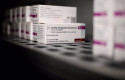 ep varias cajas con la vacuna contra la covid-19 de astrazeneca en un centro de vacunacion de la