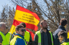 ep agricultores y ganaderos se concentran para reivindicar sus derechos y pedir mejoras para sus