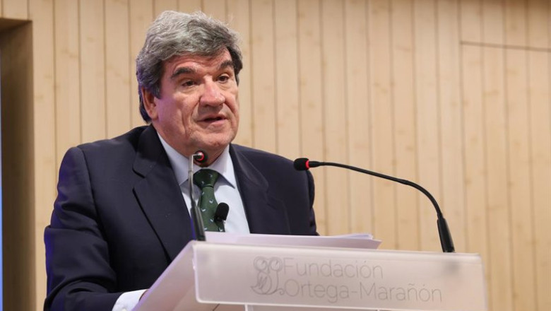 ep archivo   el gobernador del banco de espana jose luis escriva durante el encuentro de alto nivel