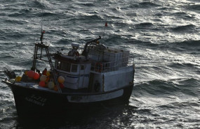 ep archivo   el pesquero con bandera marroqui albatros ii encallo en la tarde noche del miercoles 17