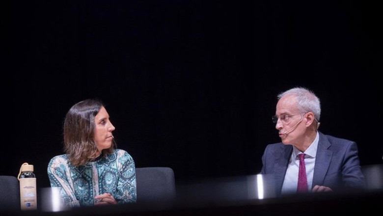 ep archivo   el secretario de estado de hacienda jesus gascon y la presidenta de la asociacion de 20251211142304