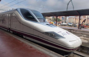 ep archivo   llegada del ave madrid murcia en la estacion de tren chamartin clara campoamor a 19 de
