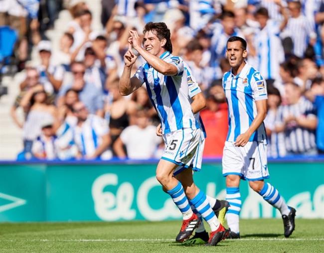 Aritz Elustondo celebra un gol con la Real Sociedad | LALIGA ep aritz elustondo celebragolla real sociedad