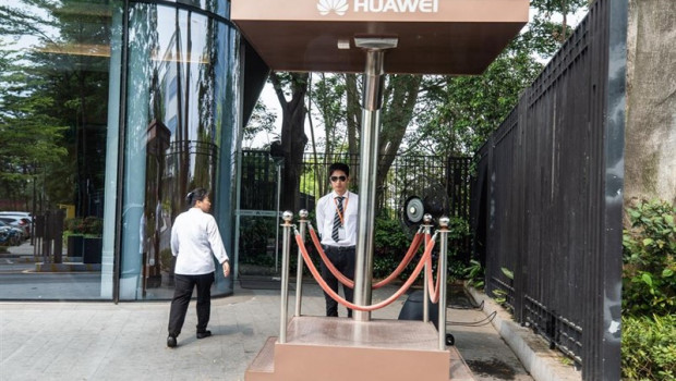 ep chinese tech giant huawei