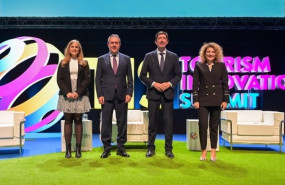ep el alcalde de sevilla juan espadas y el vicepresidente de la junta de andalucia juan marin han
