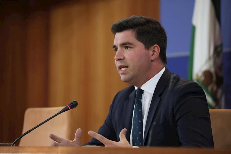 ep el presidente de la comision de investigacion sobre la faffe enrique moreno cs en rueda de prensa