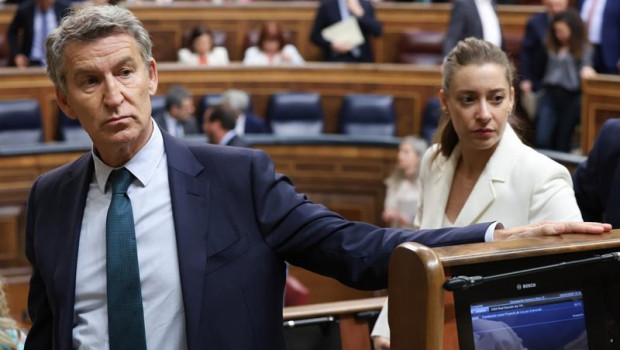 ep el presidente del pp alberto nunez feijoo y la portavoz del pp en el congreso ester munoz durante 20260526172205