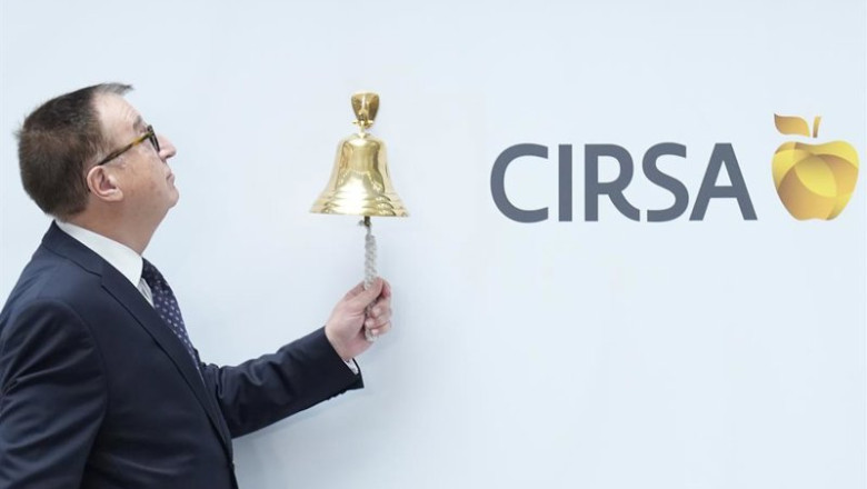 ep el presidente ejecutivo de cirsa joaquim agut realiza el toque de campana tras la salida a bolsa