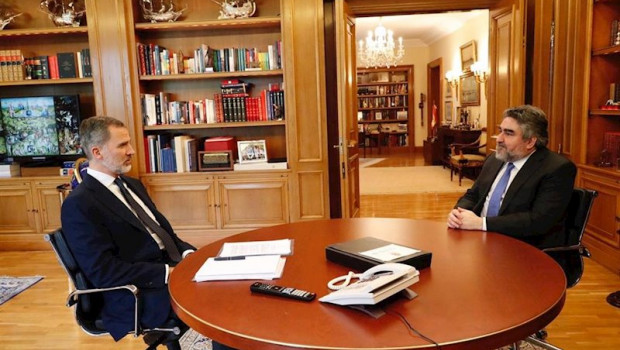 ep el rey recibe al ministro de cultura y deportes jose manuel rodriguez uribes