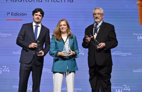 ep iberdrola vithas la filosofa adela cortina y el periodista xavier gil pechorroman ganadores de