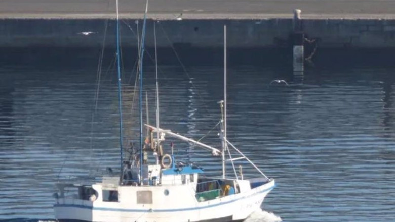 Imagen del pesquero hundido. | SALVAMENTO MARÍTIMO ep imagen del pesquero hundido