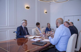 ep isabel rodriguez en la reunion con representantes de concovi
