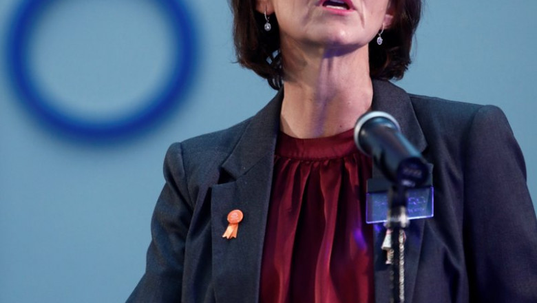 La ministra de Industria, Comercio y Turismo, Reyes Maroto, en la clausura de la XVIII edición del Congreso de Hoteleros Españoles | Jorge Peteiro - Europa Press ep la ministra de industria comercio y turismo reyes maroto en la clausura de la xviii edicion del