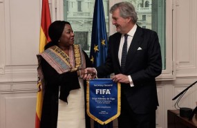 ep mendezvigoreunela secretaria generalla fifa fatma samoura
